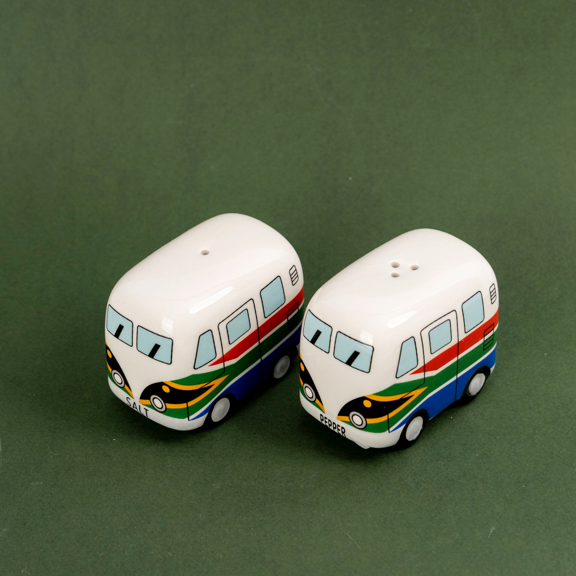 Taxi Salt & Pepper Shaker Set in Wooden Box