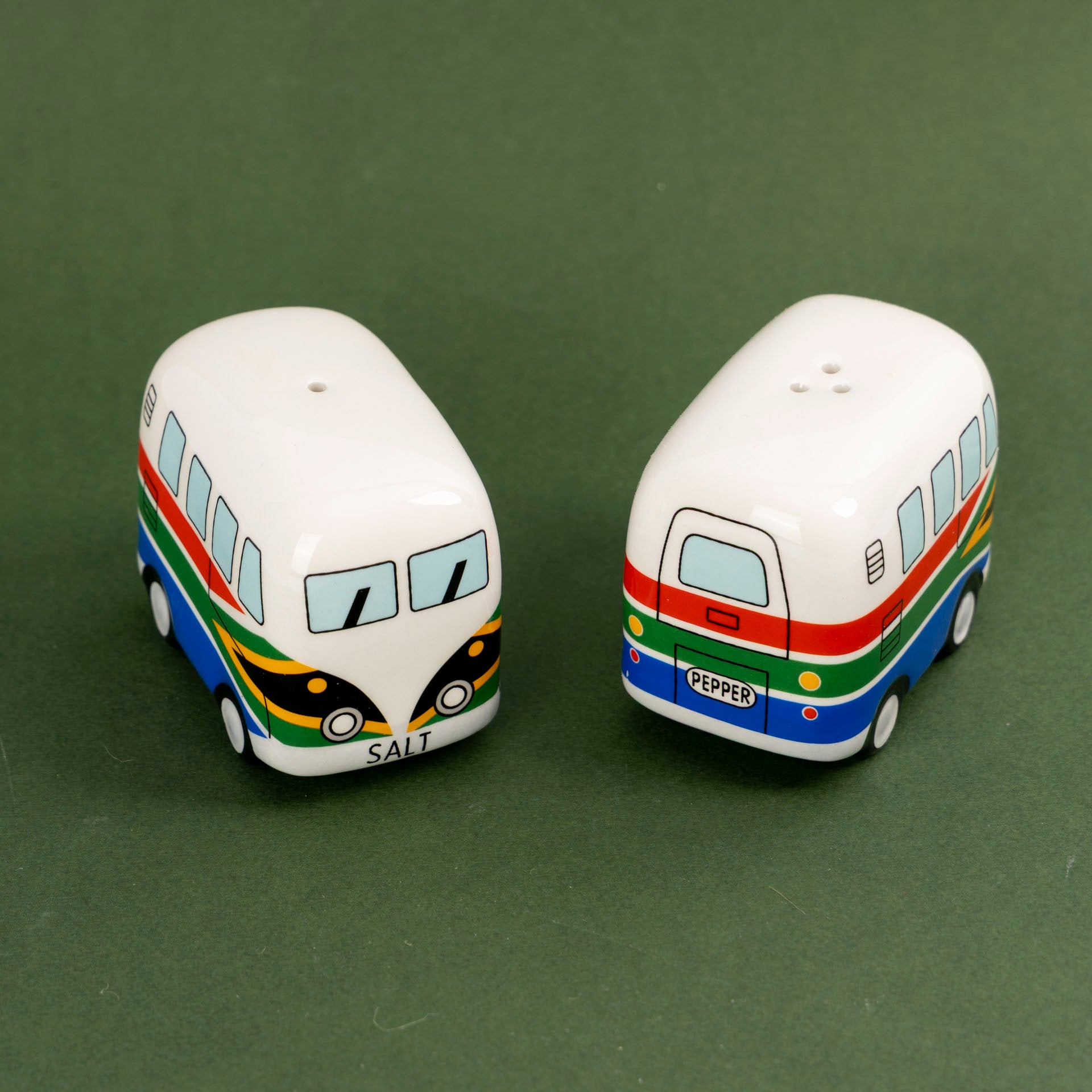 Taxi Salt & Pepper Shaker Set in Wooden Box