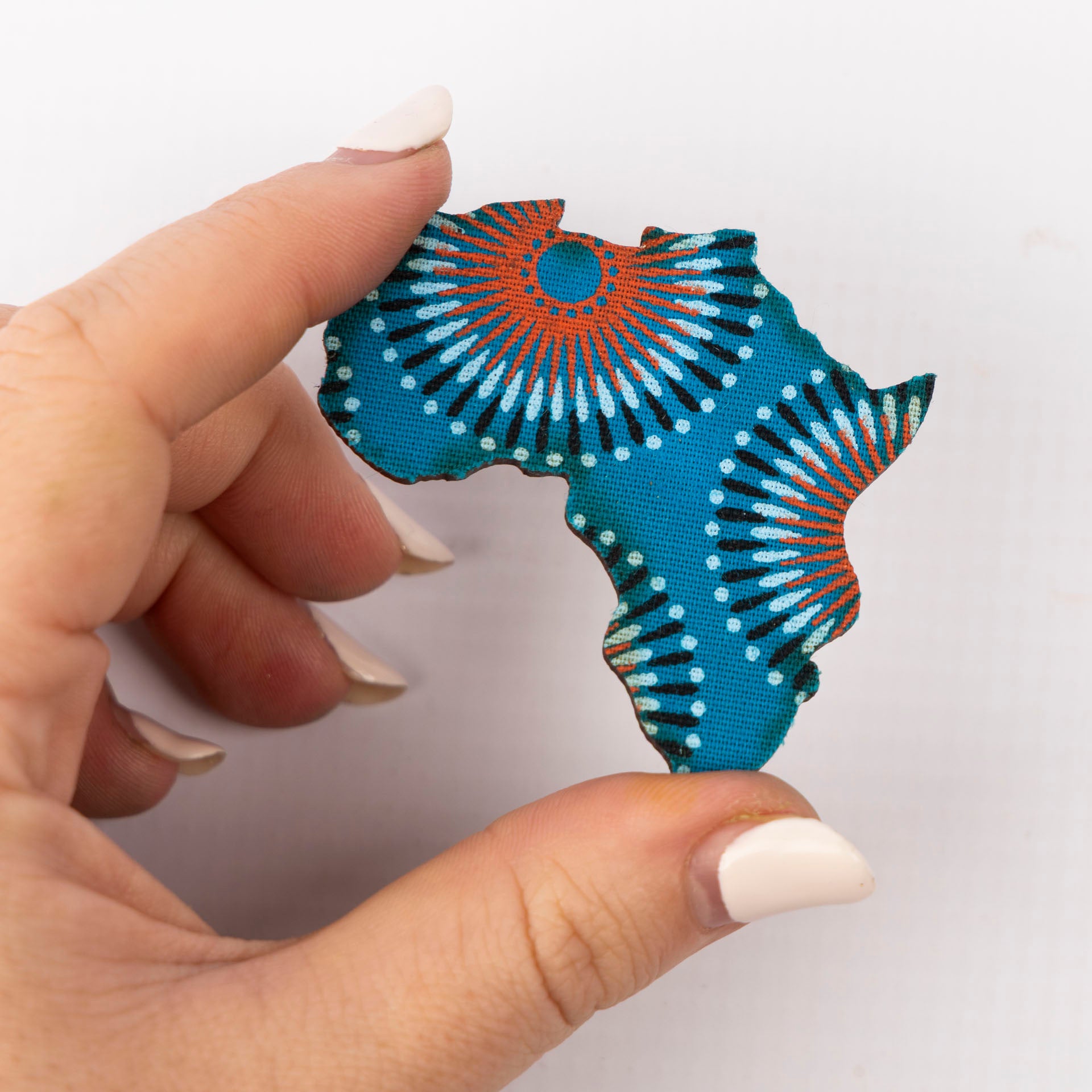 Africa Magnet with Shweshwe Fabric (Blue or Orange)