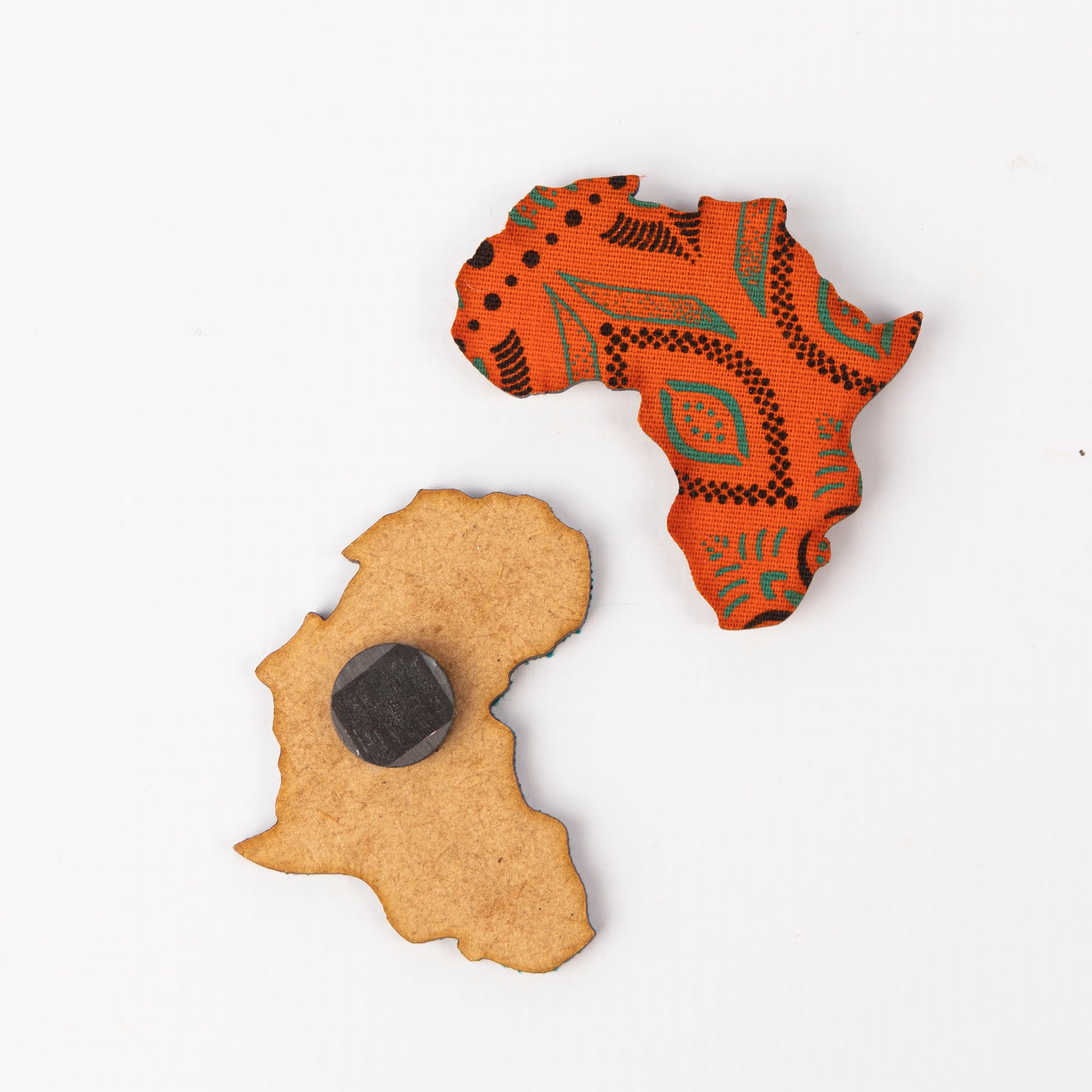 Africa Magnet with Shweshwe Fabric (Blue or Orange)