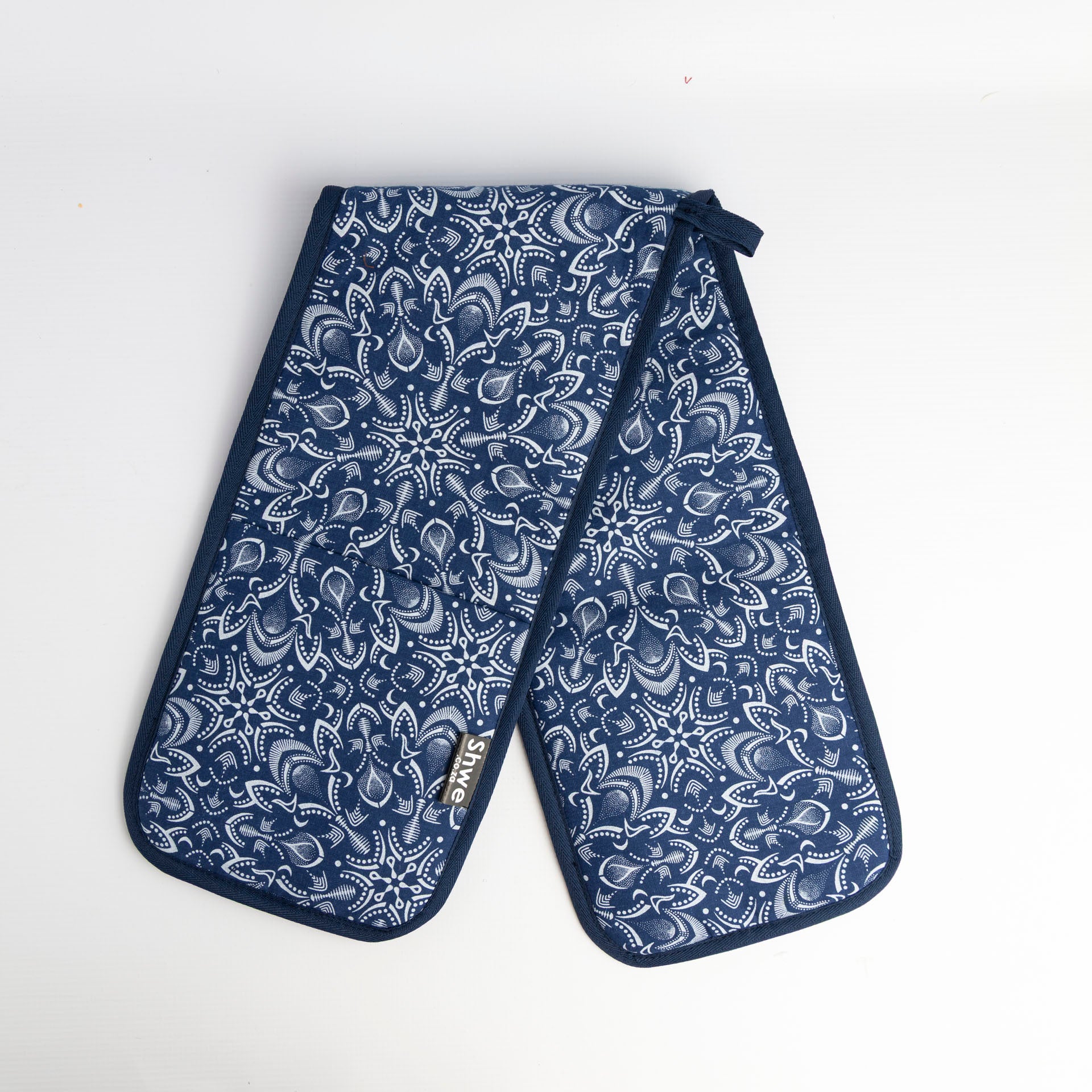 Shwe Oven Gloves