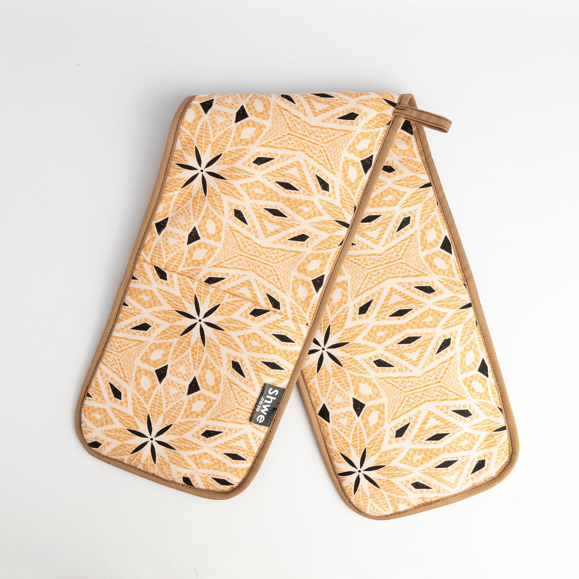 Shwe Oven Gloves