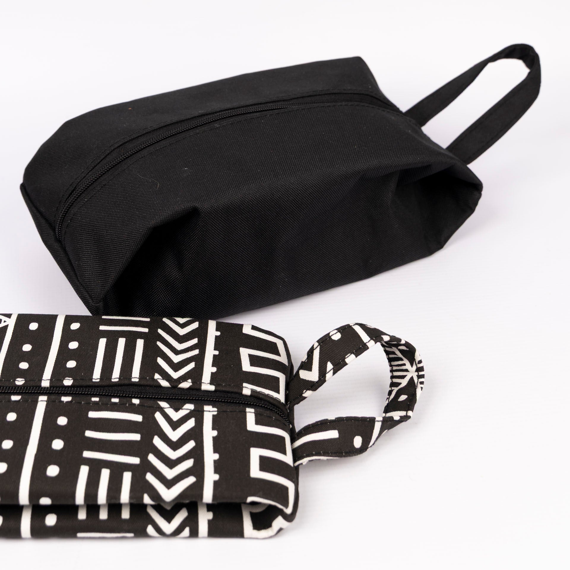 Bamako Expandable Toiletry Bag (with free soap carrier)