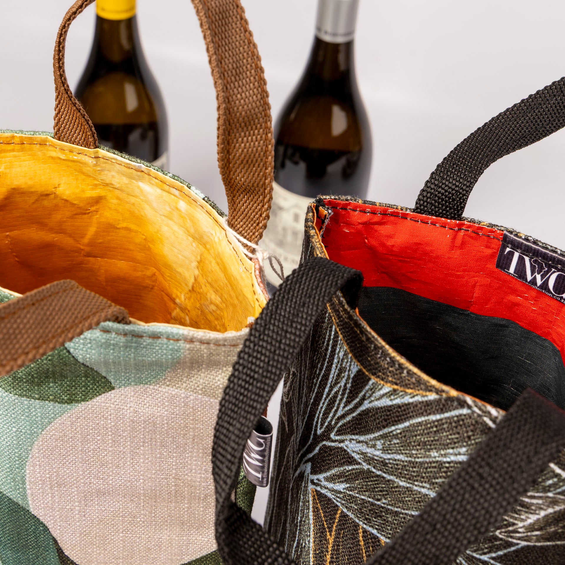 The Wine Collection – Wine Gift Bag (single or double – assorted designs)
