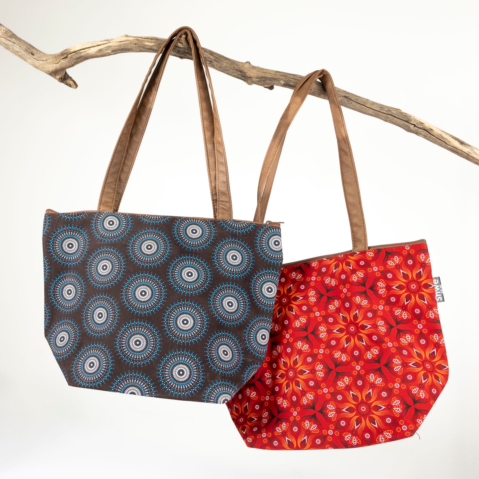 Shwe Shoulder Bag