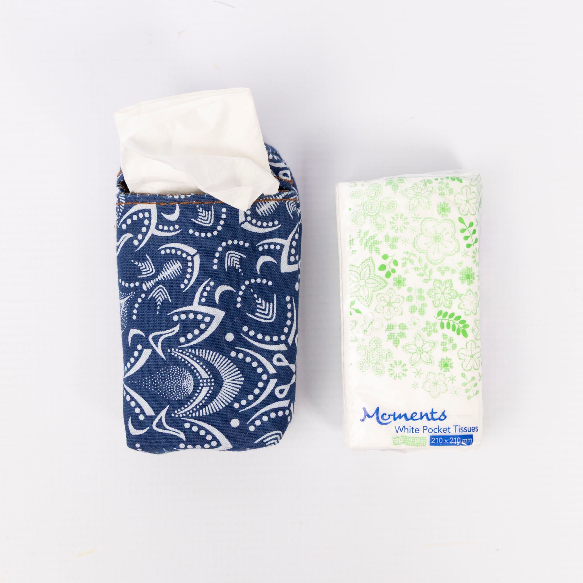 Shwe Pocket Tissue Holder