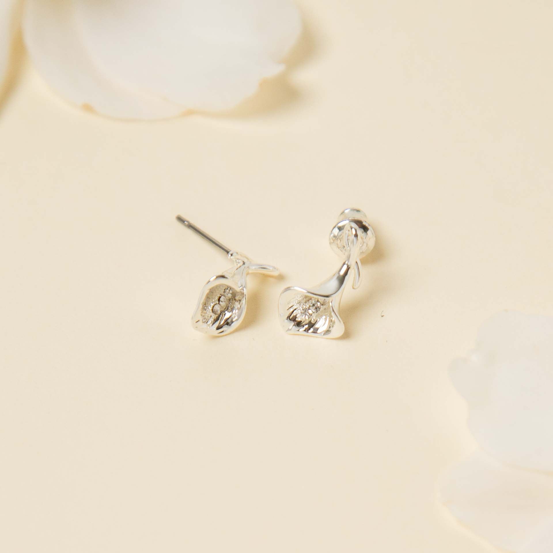 Calla Lily Looped Earrings