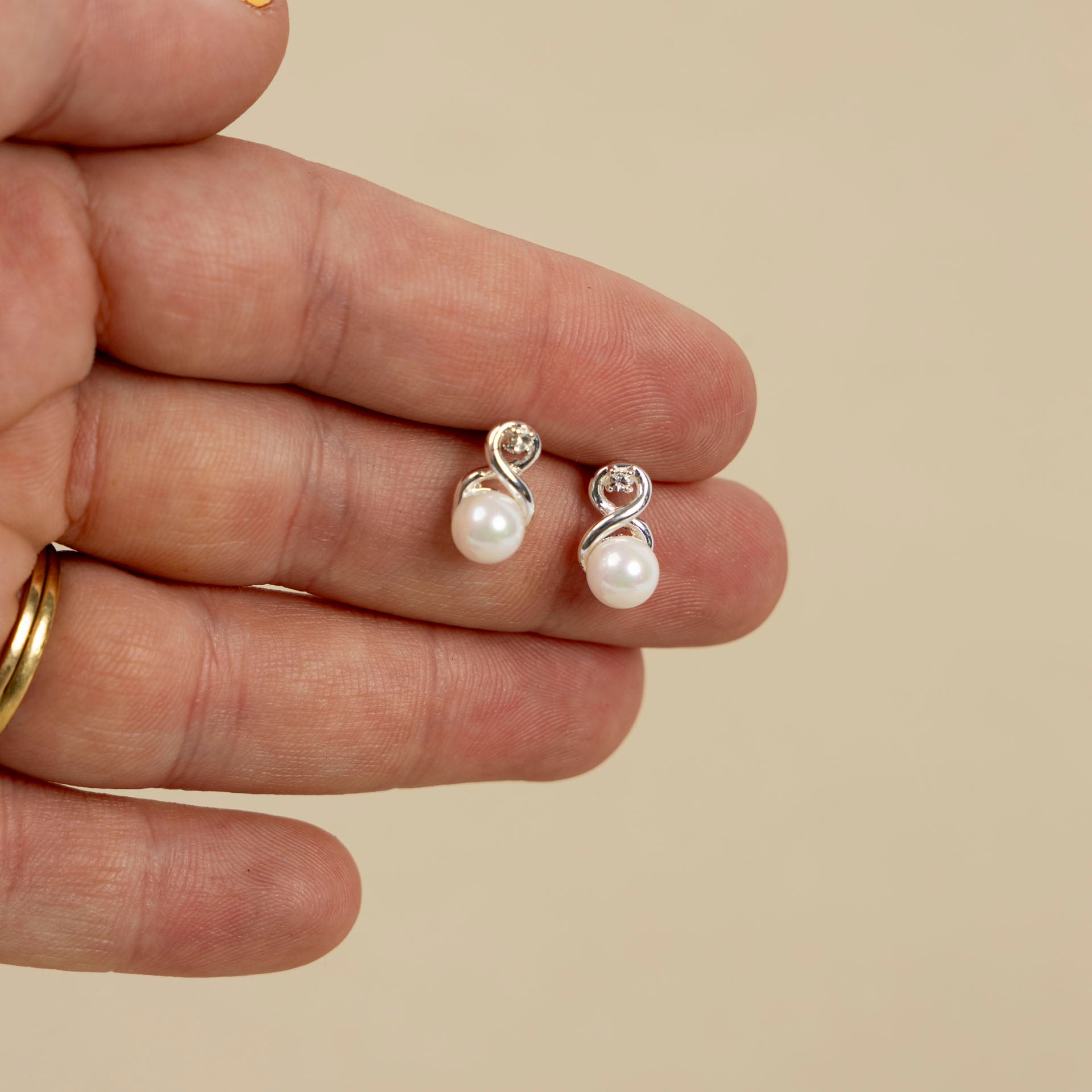 Pearl Kiss Stud Earrings