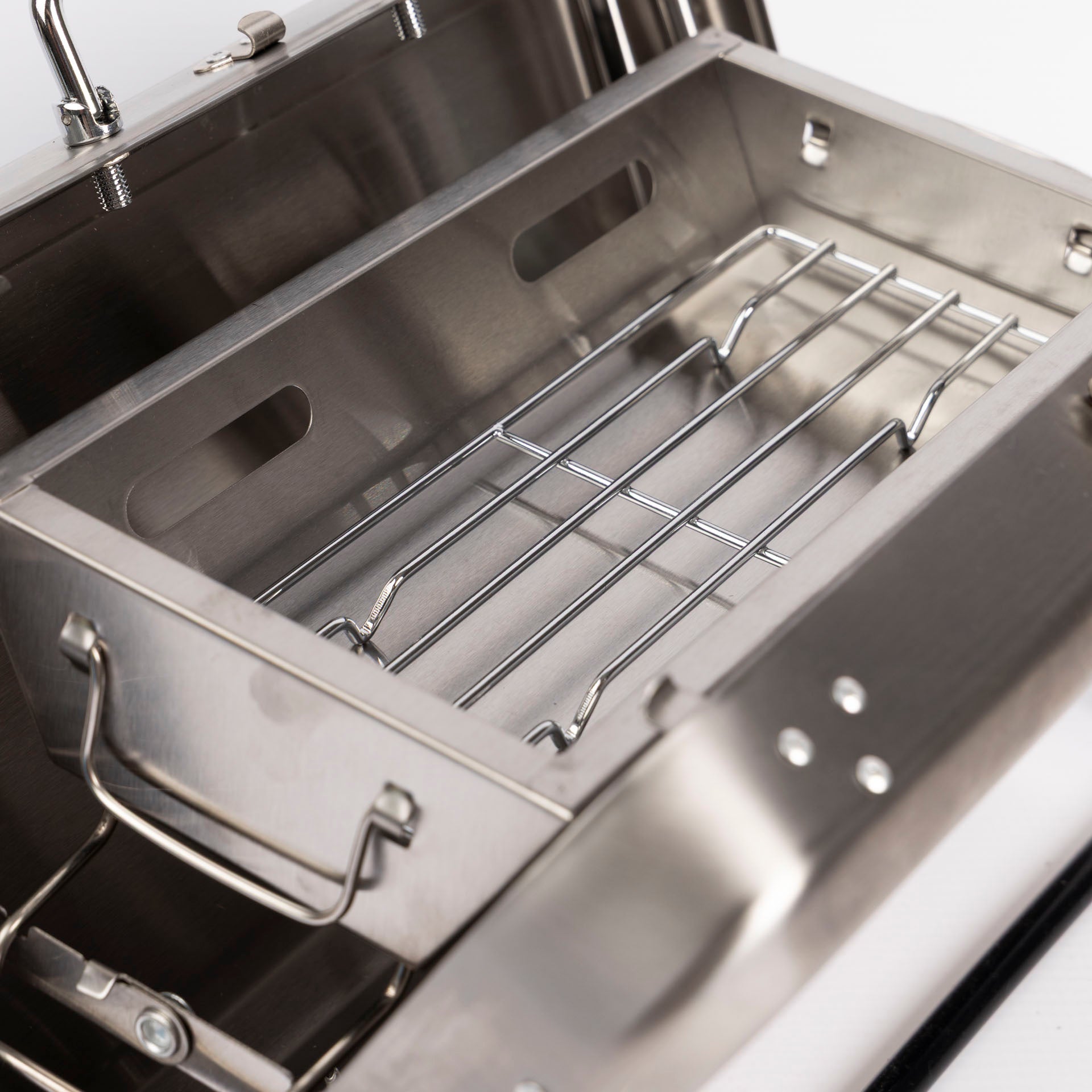 Suitcase Braai (assorted colours)