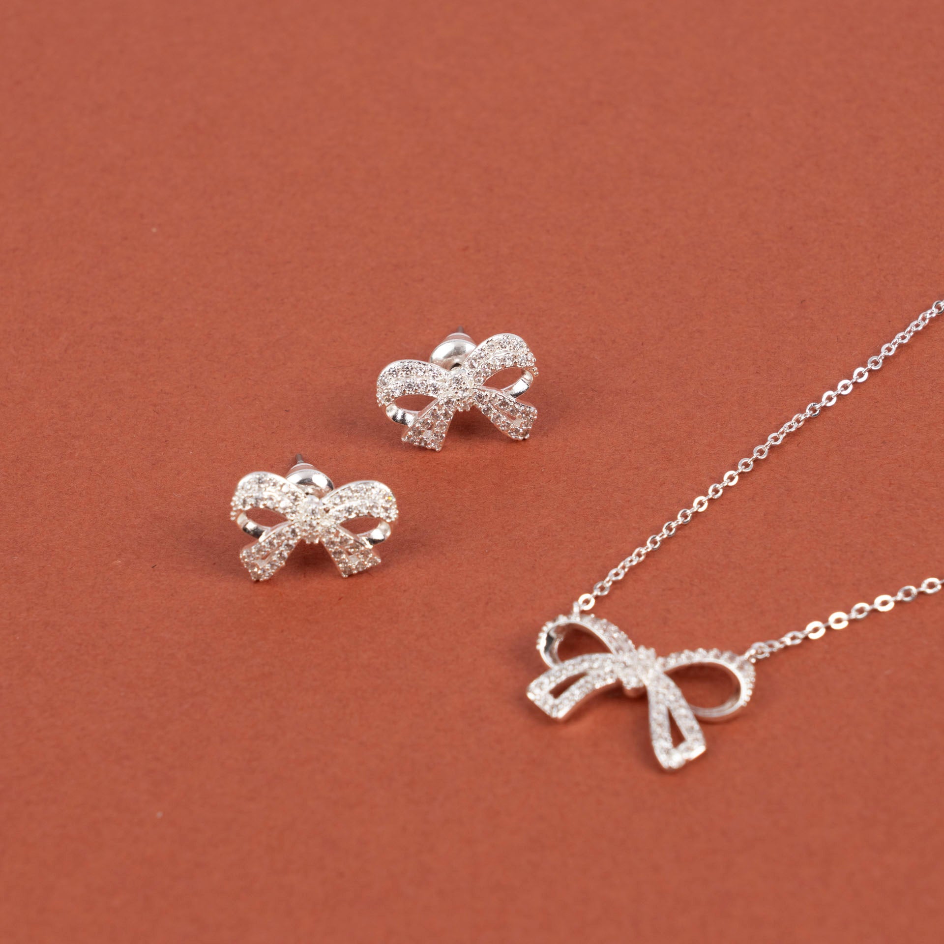 Eternal Bow Sparkle Necklace