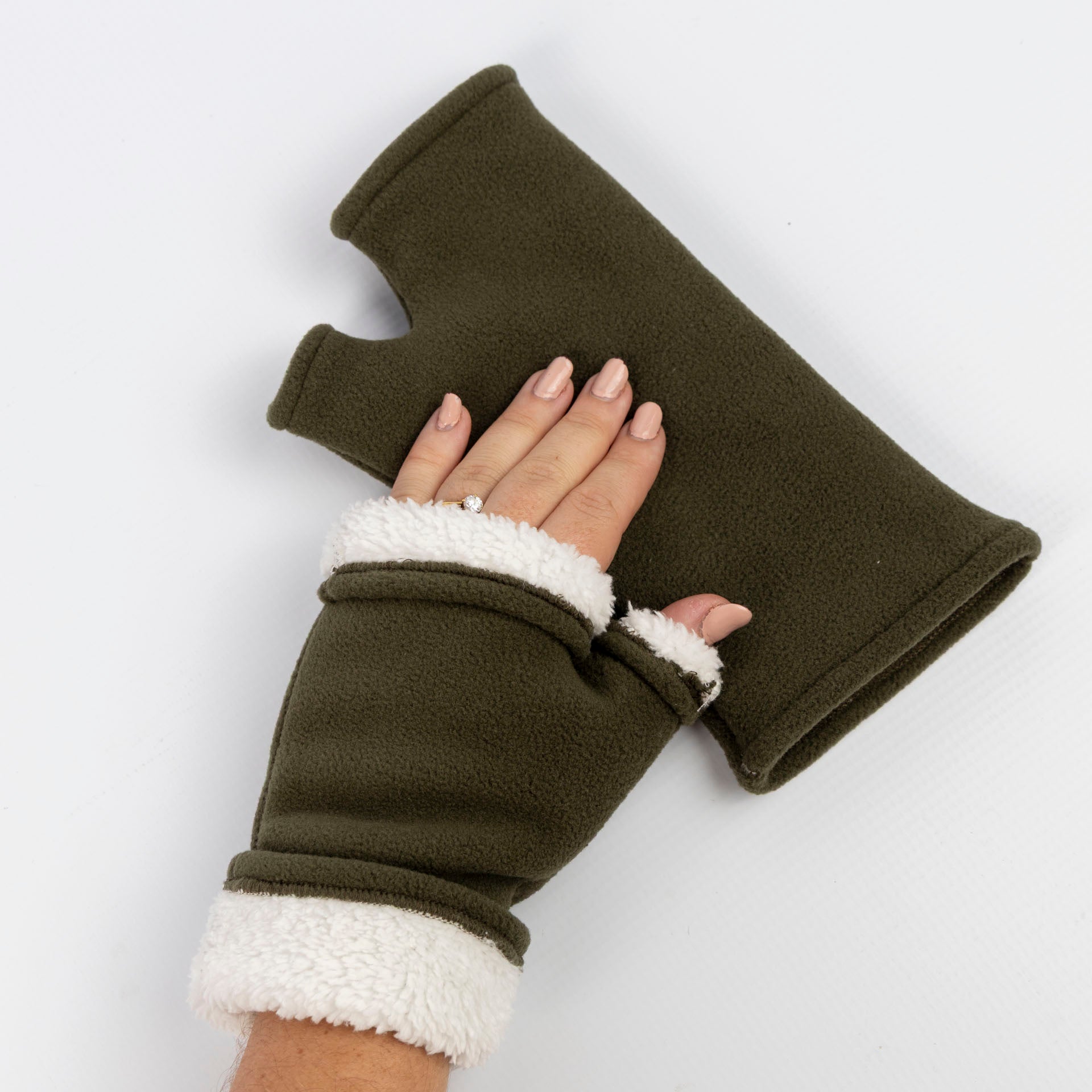 Ladies' Fleece-Lined Wristie Gloves (assorted colours)