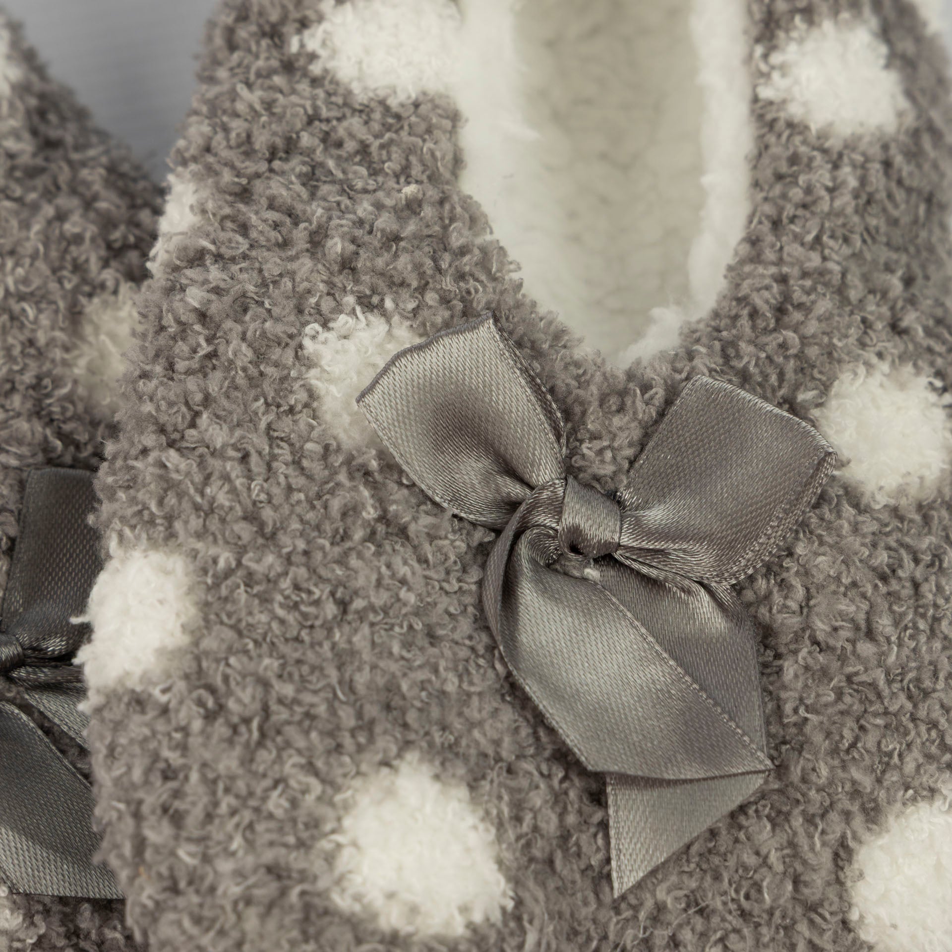 Ladies' Cosy Plush Slipper Socks (assorted)