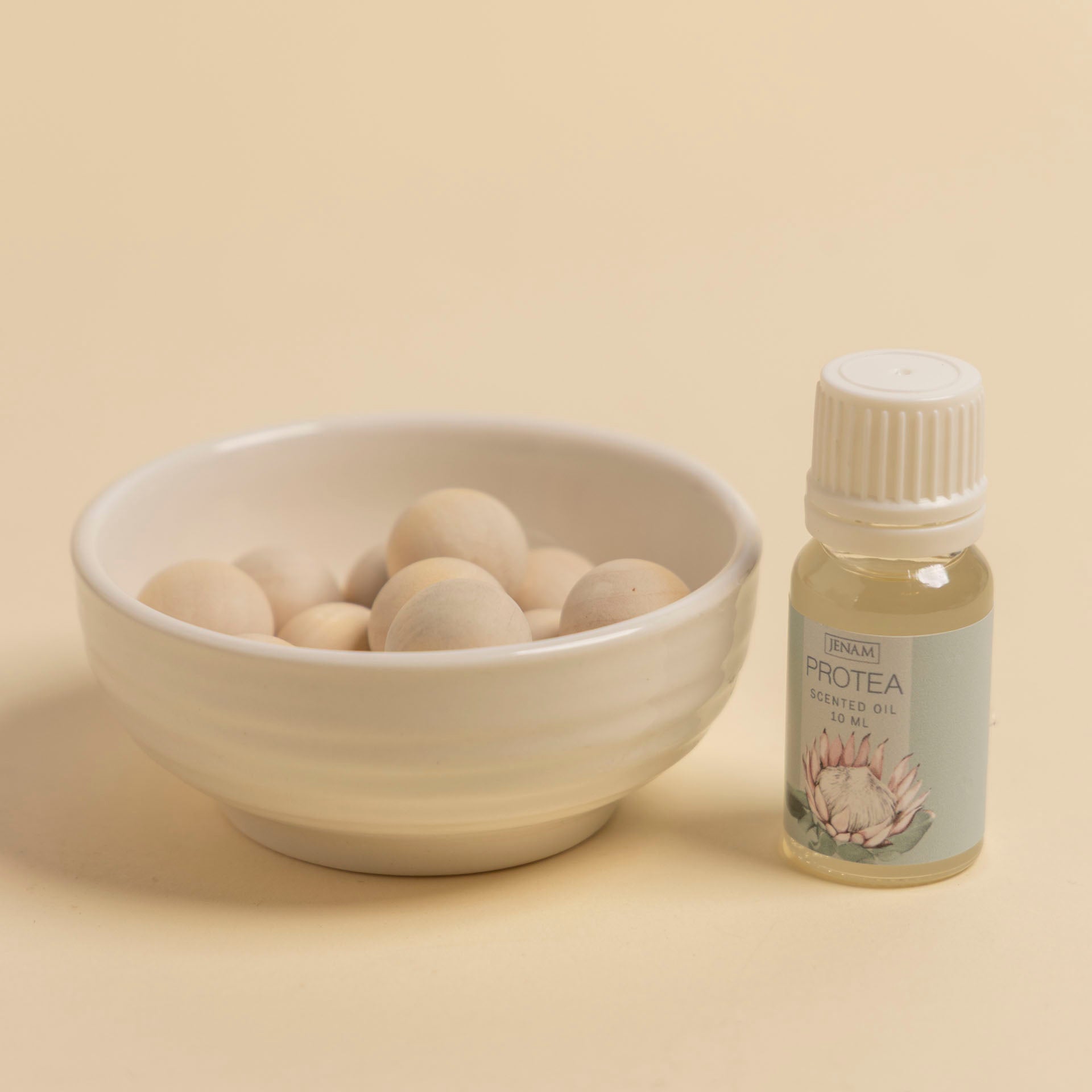 Protea "Scent your Space" Wooden Beads & Scented Oil Set