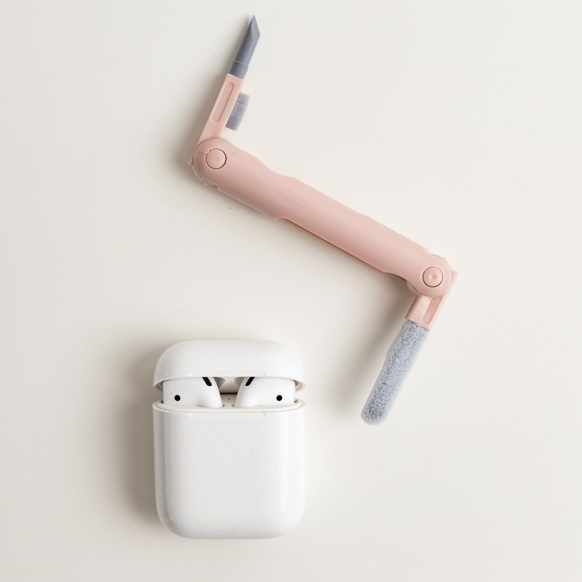 7-in-1 Tech Cleaning Kit (Pink or Blue)