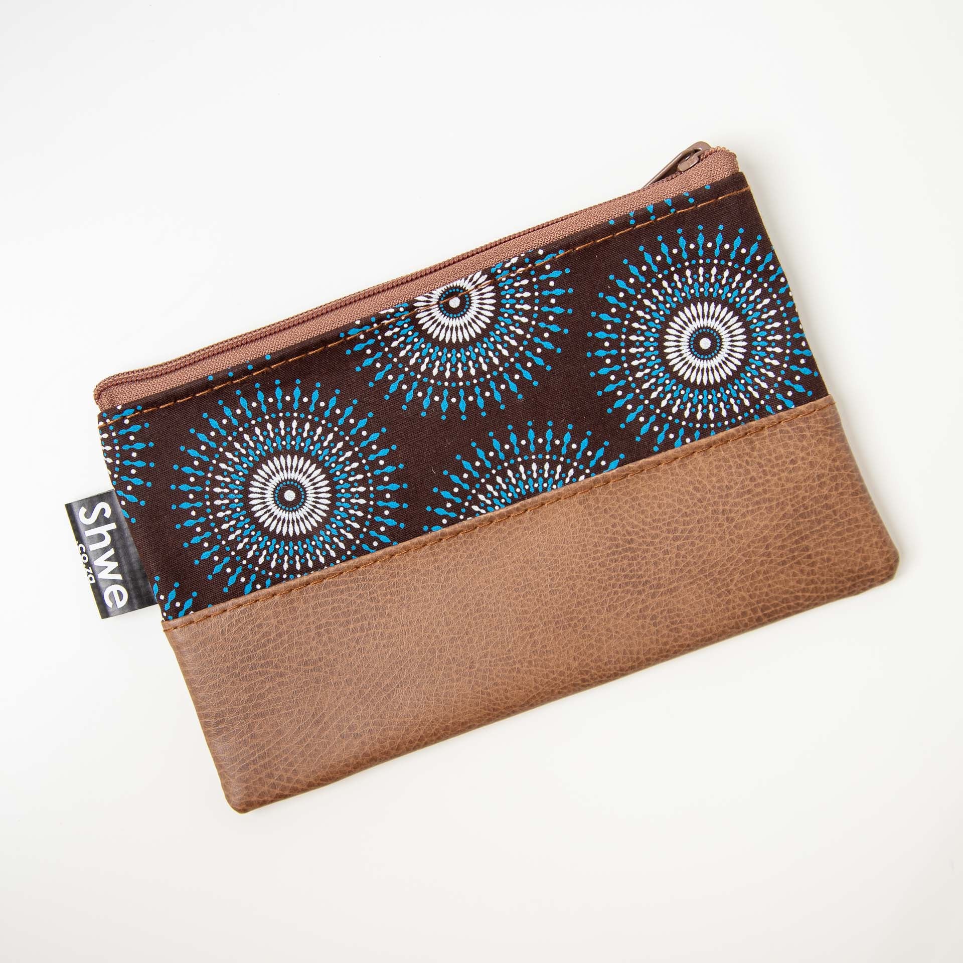 Shwe Leather-Look Clutch Bag