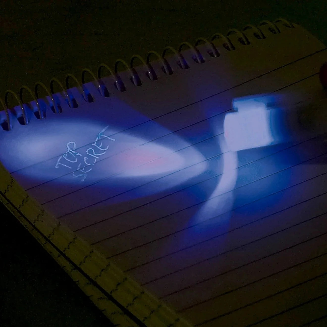 Invisible Ink Spy Pen with UV Light