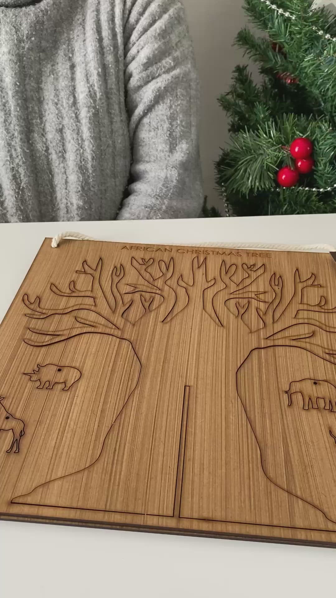 Video of how to assemble DIY African Christmas Tree